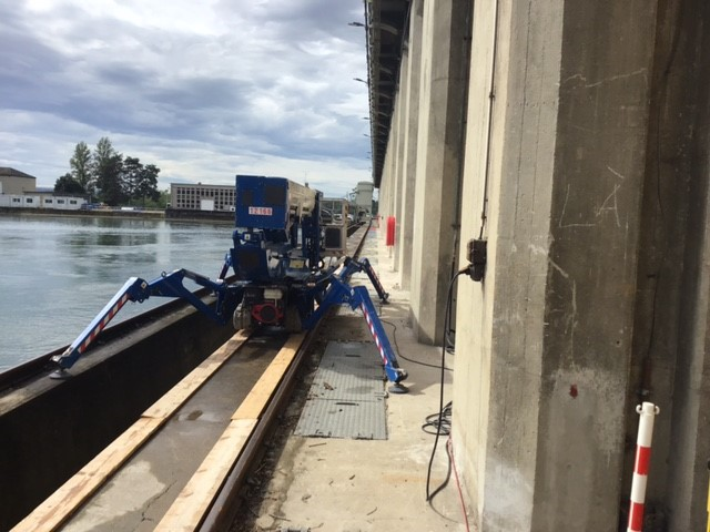 nacelle araignée travaux de maintenance écluse