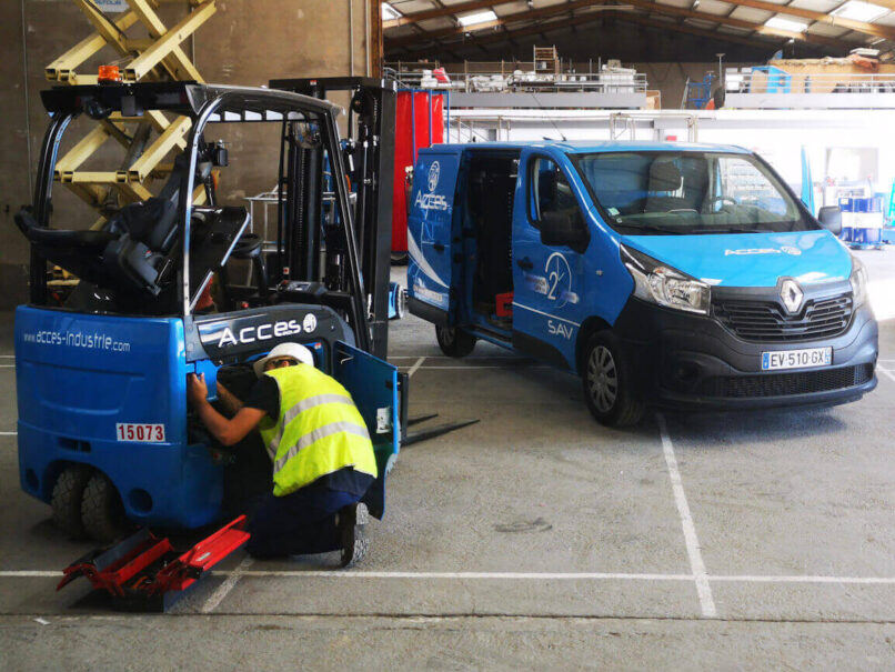 technicien maintenance chariot élévateur